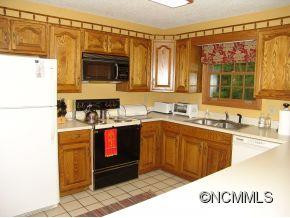 843 North Club Boulevard - Photo 6