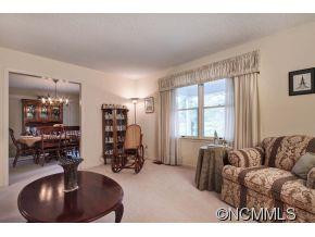 523 Rose Hill Road - Photo 3