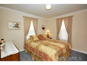 145 Saw Branch Road - Photo 16