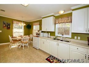 145 Saw Branch Road - Photo 8