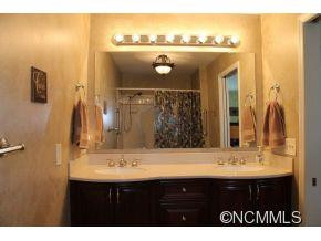 14 Green Valley Road - Photo 16