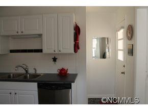 14 Green Valley Road - Photo 8
