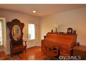 1100 Lugano Drive - Photo 2