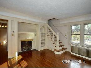 118 MACON AVE. - Photo 2