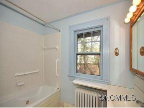 118 MACON AVE. - Photo 13