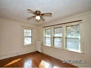 118 MACON AVE. - Photo 14