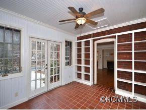 118 MACON AVE. - Photo 5