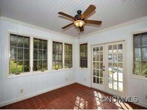 118 MACON AVE. - Photo 6