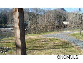 115 Younge - Photo 2