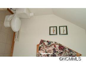 115 Younge - Photo 7