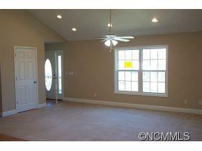 106 Smith Graveyard Rd - Photo 4