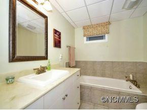 30 HEATHER LANE - Photo 16