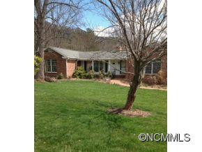 209 Hawthorn Drive - Photo 2