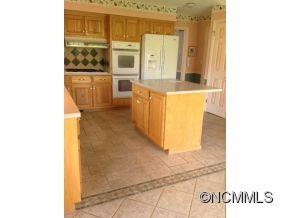 209 Hawthorn Drive - Photo 12