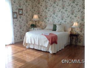 209 Hawthorn Drive - Photo 16