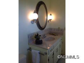 209 Hawthorn Drive - Photo 18