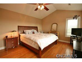 24 Jupiter Heights - Photo 11