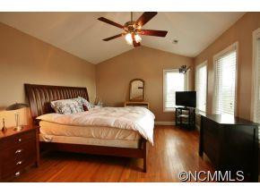 24 Jupiter Heights - Photo 12