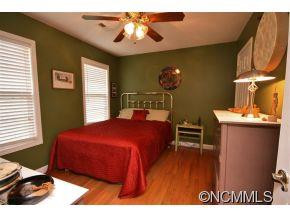 24 Jupiter Heights - Photo 16