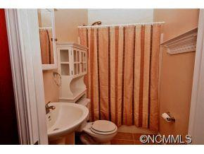 24 Jupiter Heights - Photo 18