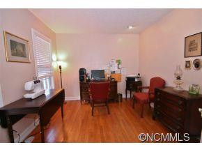 24 Jupiter Heights - Photo 10