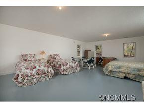 309 Vanderbilt - Photo 19