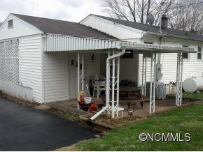 198 SHELTON ST. - Photo 2