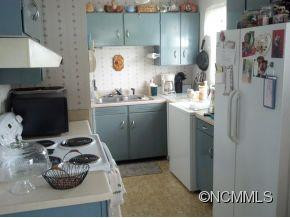 198 SHELTON ST. - Photo 4