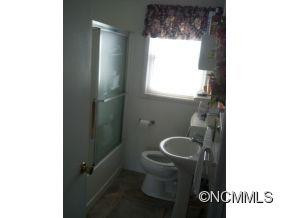 198 SHELTON ST. - Photo 7
