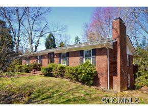 10 Sedgefield Drive - Photo 2