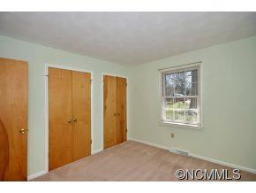 10 Sedgefield Drive - Photo 12