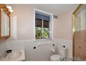 10 Sedgefield Drive - Photo 19