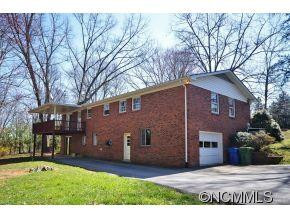 10 Sedgefield Drive - Photo 3