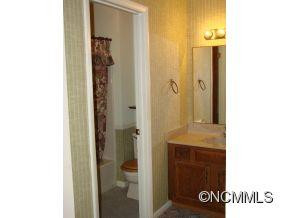 11-1B Hyannis Drive - Photo 20