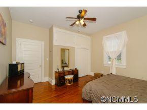 1975 Riverside Drive - Photo 12