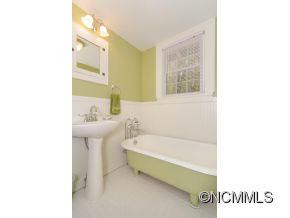 1975 Riverside Drive - Photo 14