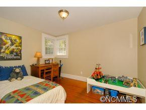 1975 Riverside Drive - Photo 18