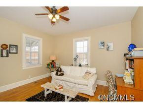 1975 Riverside Drive - Photo 6