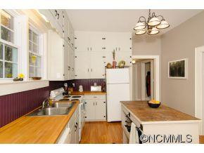 1975 Riverside Drive - Photo 9