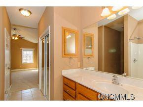 31 Holiday Drive - Photo 11