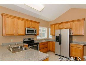 31 Holiday Drive - Photo 3