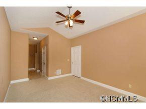 31 Holiday Drive - Photo 10