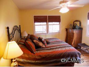 1077 Fern Trail - Photo 17