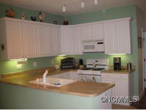 621 Carriage Commons Drive - Photo 4