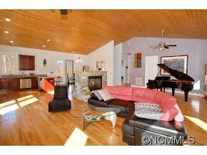 15 Falcon Crest - Photo 2