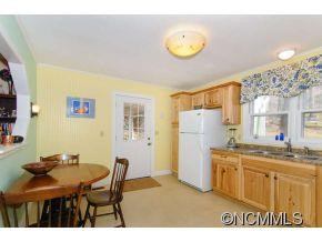 818 Azalea Avenue - Photo 8