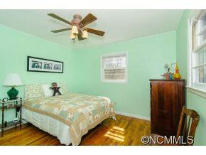 818 Azalea Avenue - Photo 9