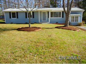3 Springside Drive