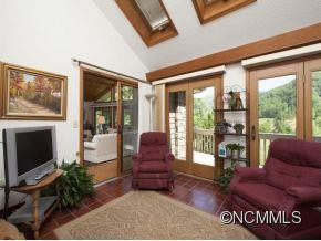 430 UPPER FLAT CREEK ROAD - Photo 5