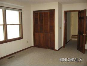 585 Oriole Road - Photo 16